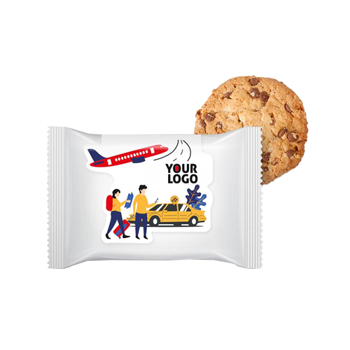 Trapios tešlos sausainis su šokolado gabaliukais pakelyje su logotipu. 
Puikus užkandis ir transporto įmonės vardo ir paslaugos viešinimo priemonė.