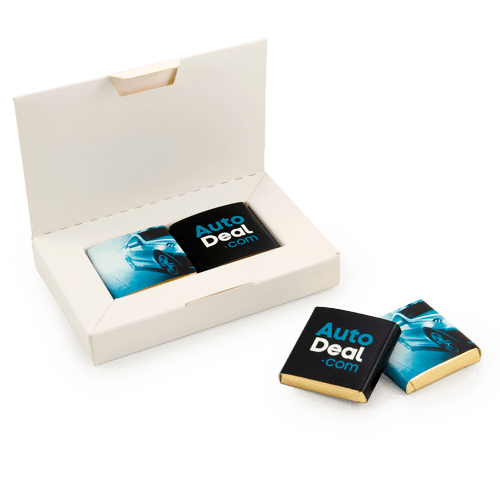 Promotional chocolates in the box with the logo. Logos and notes may be 
on the box and on the chocolate labels. Comfortable and compact sweet gift.