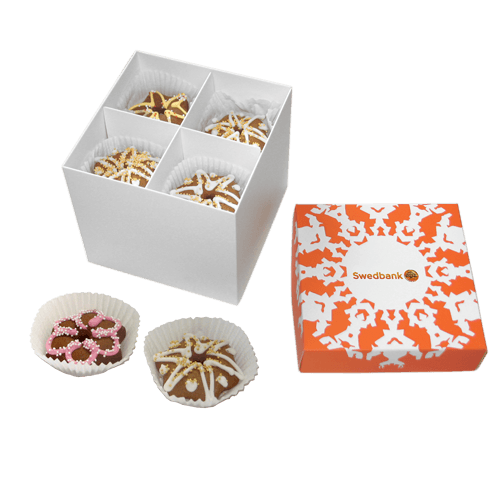 Scented gingerbread in selected shape in the gift box with the logo on 
the lid. Box of white. Original business gift for a small team.