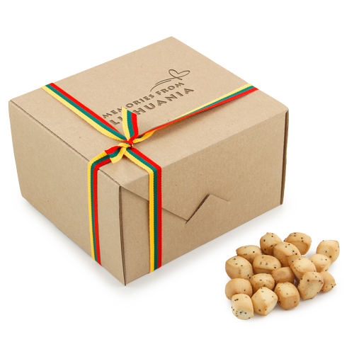 Kūčiukai su aguonomis dėžutėje su užrašu „MEMORIES FROM LITHUANIA“. 
Dėžutė iš rudo kartono. 
Pagal užsakymą papuošime įmonės logotipu.