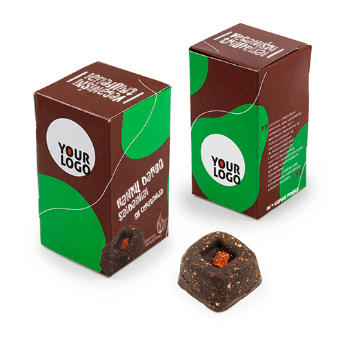 Original shaped date truffles flavored with carob (ceratonia) and dark 
chocolate in an original design box. The healthy product is ideal for the range of small organic goods sold. Truffles without lactose, without added sugar, without gluten, without GMOs and without preservatives. We offer three original candy recipes: 1. 